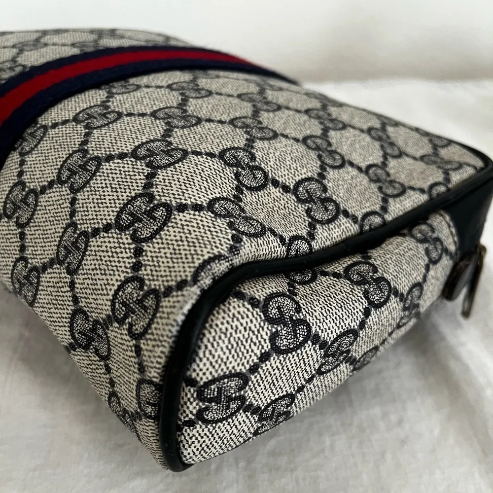 Gucci Blue GG Supreme Sherry Line Clutch Cosmetic Pouch Late1970s-84 Collectible